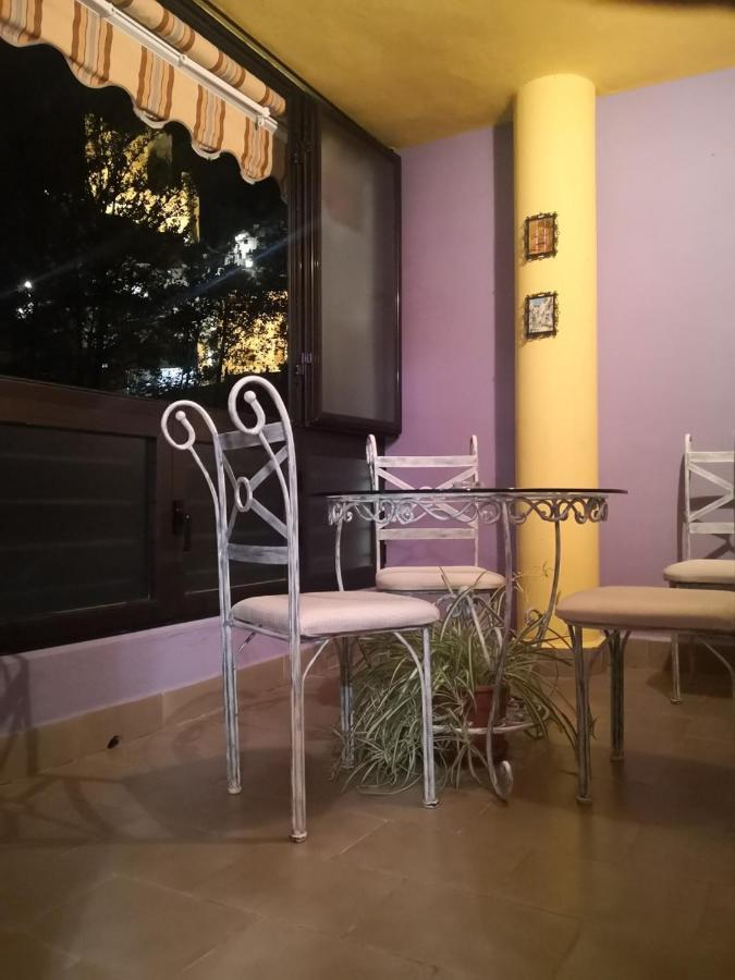 Apartamentos Los Robles Alcala del Jucar Exteriör bild