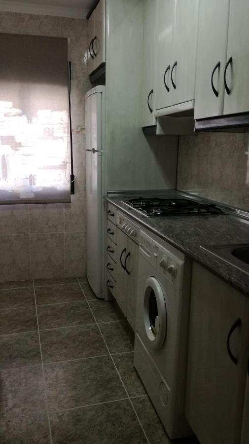 Apartamentos Los Robles Alcala del Jucar Exteriör bild